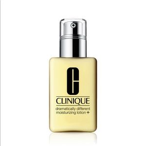 Dramatically Different™ Moisturizing Lotion+